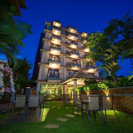 Kumari Star Inn Pokhara Buitenkant foto