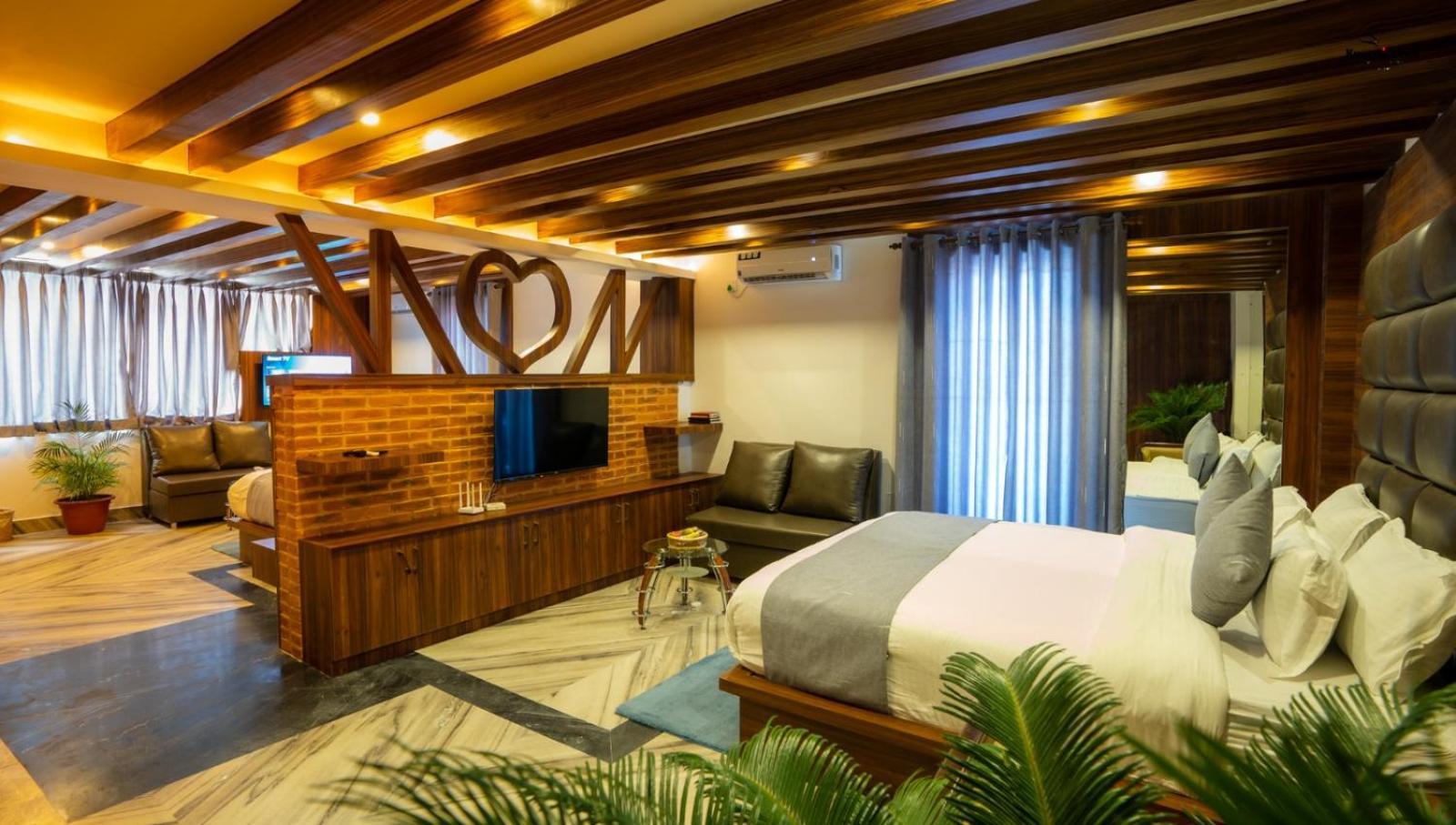 Kumari Star Inn Pokhara Buitenkant foto