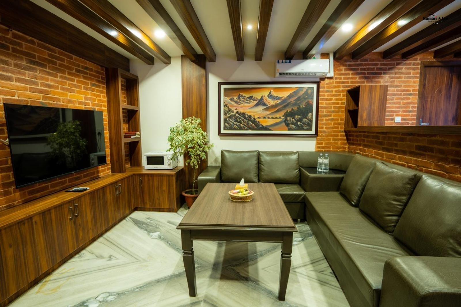 Kumari Star Inn Pokhara Buitenkant foto