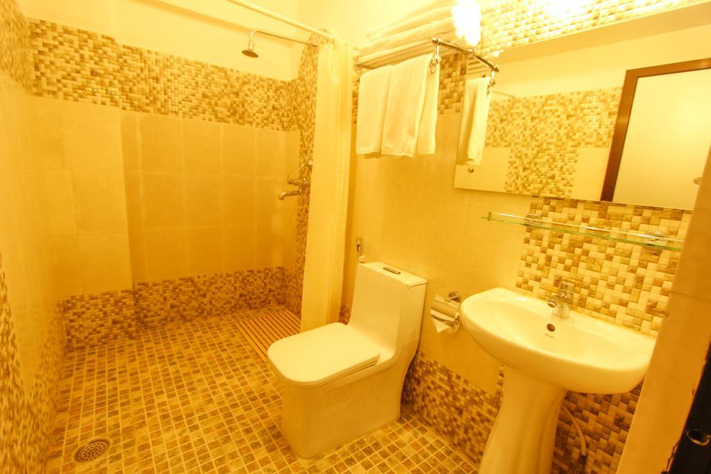 Kumari Star Inn Pokhara Buitenkant foto